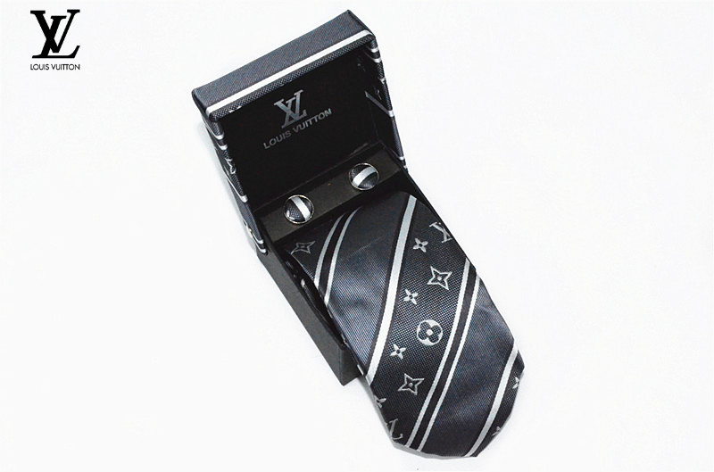 Cravatta Louis Vuitton Per Uomo Modello 5